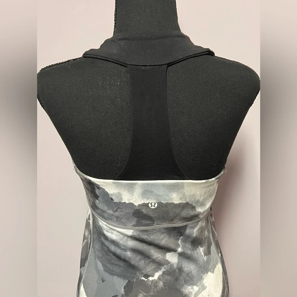 LULULEMON Halter TANK Camo 8 WOMEN